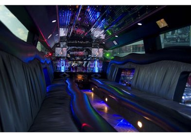 Лимузин на свадьбу № A3780 - Центр праздничной индустрии Amor