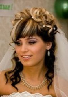 «на длинные волосы»