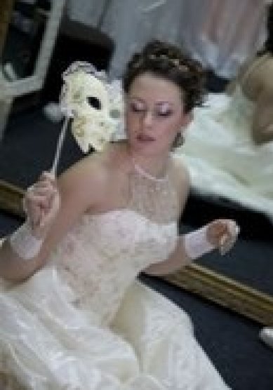 Прическа на свадьбу на средние волосы (С19110) - Стилист-визажист Римма Сайфуллина