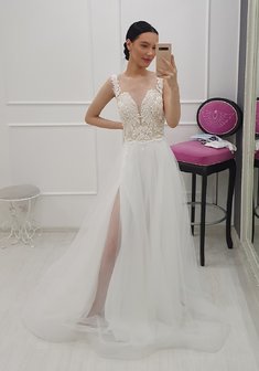 Свадебное платье V69012. А-силуэт, длинное без шлейфа.