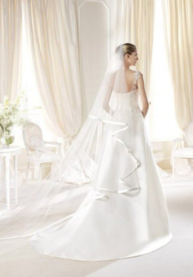 Свадебное платье R40025 - Свадебный центр Royal Wedding (Тюмень)